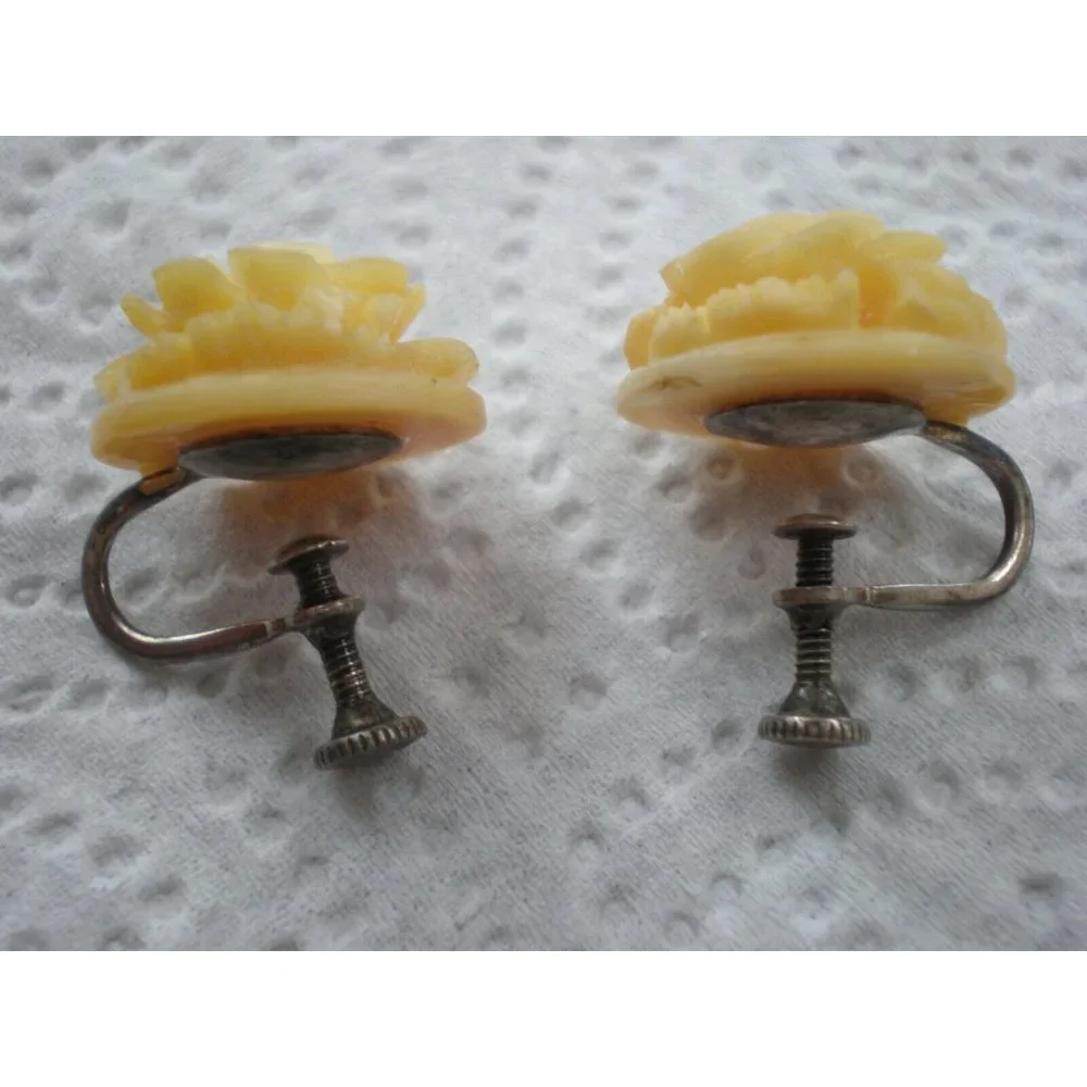 Vintage Sterling Silver Carved Rose Flower Screw On Earrings